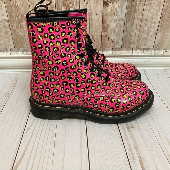 Dr. Martens 1460 Smooth Leather Leopard Print Combat Boots Size 7 Women - Picture 4 of 14